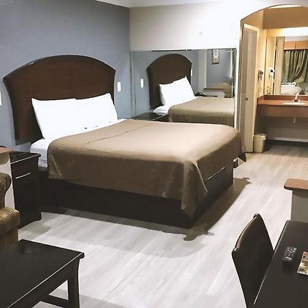 Blue Way Inn & Suites By Jasper Houston Exteriör bild