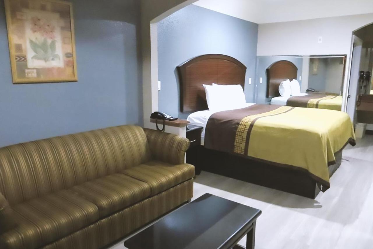 Blue Way Inn & Suites By Jasper Houston Exteriör bild