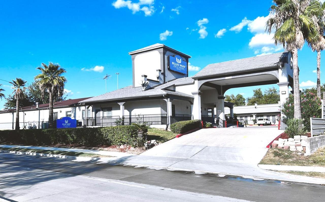 Blue Way Inn & Suites By Jasper Houston Exteriör bild